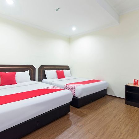 Oyo 327 Buddys Hotel Kuala Lumpur Exterior foto